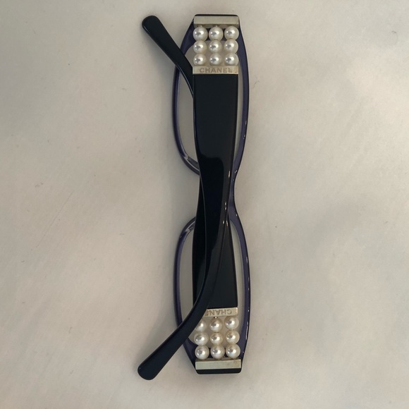 CHANEL Eyeglasses - Picture 4 of 9